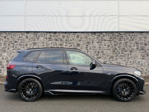 2022 BMW X5 M Sport X-Drive M Performance 45E FSH - Image 4