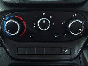 2021 Iveco Daily Luton Box Van - Image 3