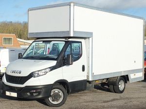 2021 Iveco Daily Luton Box Van - Image 3