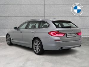BMW 5-Series 520d SE Touring - Image 3