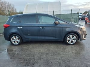 2016 Kia Carens  1.7 Diesel  7 seater - Image 3