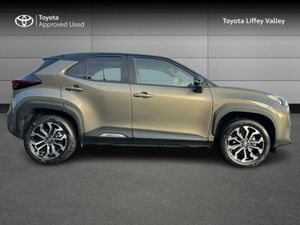 Toyota Yaris Cross YARIS CROSS LUNA SPORT - Image 3