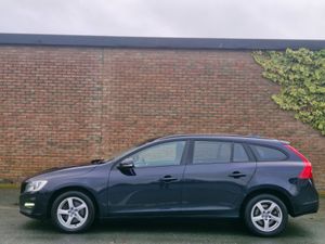 Volvo V60 2.0 D D4 BUSINESS EDITION 190BHP - Image 4