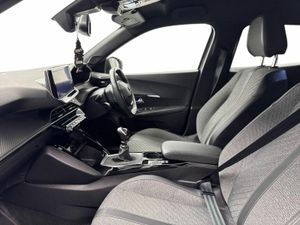 Peugeot 2008 1.2 ALLURE *JUST IN* €65 P/W ON PCP - Image 3