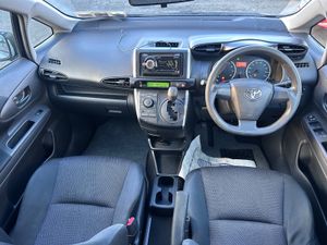 2013 TOYOTA WISH PETROL AUTO AWD 7 SEATS - Image 2