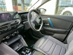 Citroen C4 EFEEL PACK 50KWH 136BHP MY30 - Image 3