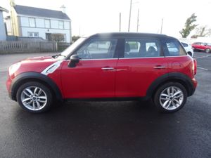 Mini Countryman 2.0 D 5DR AU AUTO COOPER - Image 4