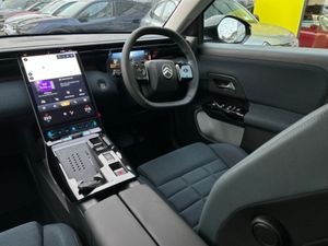 Citroen C5 Aircross PLUS Pack MHEV 136hp - Image 2