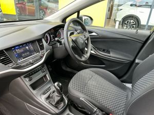 Opel Astra 1.5 TURBO D 105PS 5DR - Image 3