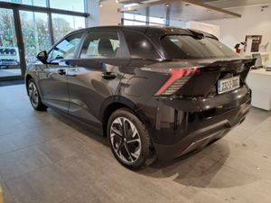 MG 4 SE - 64kW - Long Range - - Image 4