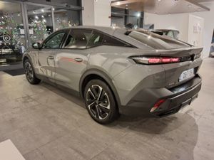 Peugeot 408 ALLURE 1.2 130 AUTOMATIC - Image 4