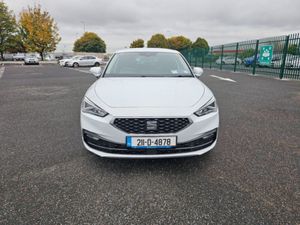 SEAT Leon PLUG IN HYBRID/PETROL, AUTOMATIC, LOW MI - Image 3