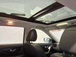 Nissan X-Trail SUNROOF -  130PS 5SEATS - GOOD SPEC - Image 4