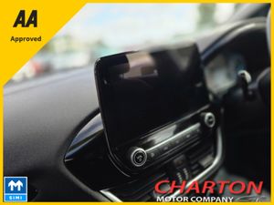 Ford Fiesta TREND CONNECTED 1.1 075 M5 4DR - Image 4