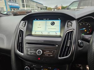 Ford Focus St-line 1.0 Ecoboost 125PS 6SPD - Image 3