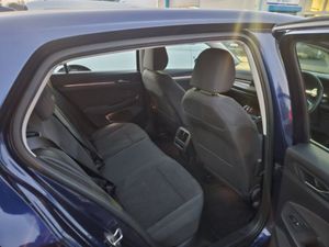 Volkswagen Golf Style 2.0 TDI 115HP 5DR - Image 3