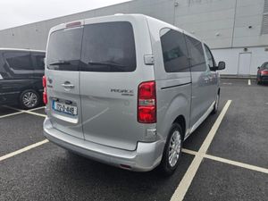 Toyota Proace 2.0D , 9 SEATER MANUAL, NCT, SERVICE - Image 4