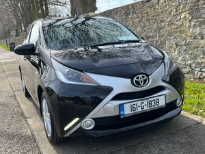 TOYOTA AYGO 1.0 XPLAY // NEW NCT 01/2027 - Image 3