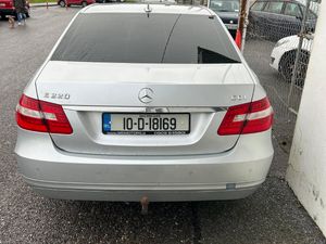 Mercedes-Benz E-Class 2010 - Image 4