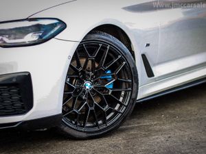 STUNNING 2021 BMW 520d M SPORT M PERFORMANCE - Image 2