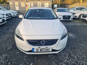 Volvo V40 1.6Petrol T4 SE Automatic  (3687) - Image 3