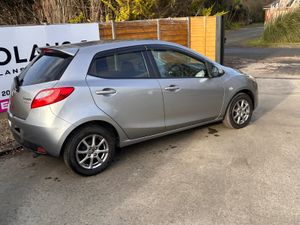 2013 MAZDA DEMIO AUTO - Image 4