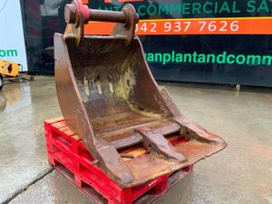 36" DIGGING BUCKET......100mm PINS........305f - Image 2