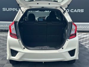 Honda Fit Hybrid - Image 3