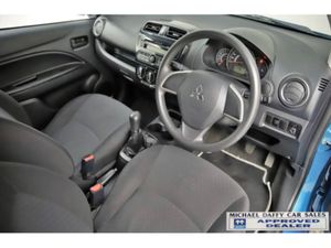 Mitsubishi Space Star SPAC 1.0 5MT 4DR - Image 4