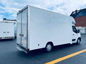 2023 Renault Master Low Loader Luton Van - Image 2