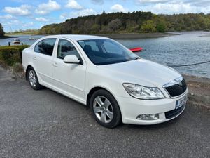 Skoda Octavia EXCLUSIVE 1.6 TDI 105HP 4DR - Image 3