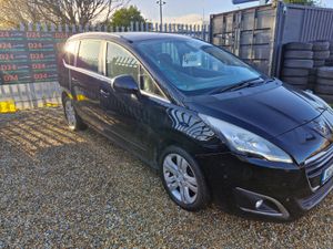 Peugeot 5008 2014 - Image 2