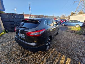17 Qashqai SV Premium Spec Mint - Image 3