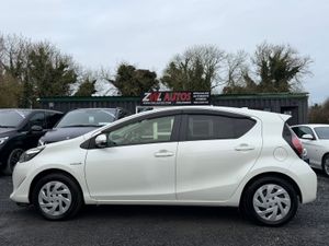 19 Toyota Aqua Hybrid Push Start - Image 4