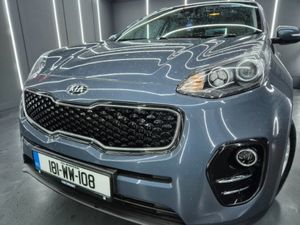 Kia Sportage 1.7 PLATINUM 5DR - Image 2