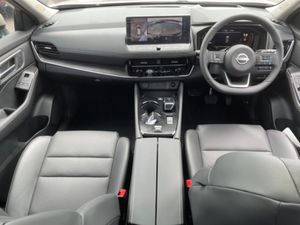 Nissan X-Trail SVE Leather Automatic HYBRID - Image 4