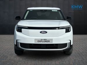 Ford Explorer Select - Image 3