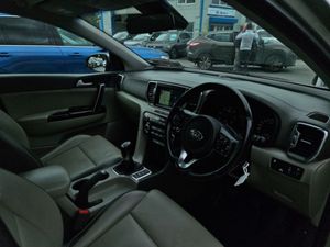 Kia Sportage 1.7 Platinum 5DR - Image 3