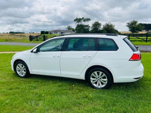 Volkswagen Golf FINANCE AVAILABLE / AUTO / LOW KMS - Image 3