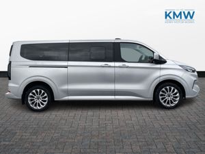 Ford Tourneo Custom 2.0 TDCI LWB Titanium..19" All - Image 4