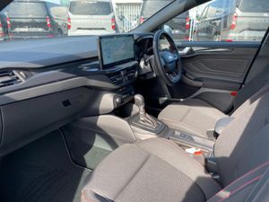 Ford Focus ST-Line Automatic 155 BHP... Zero milea - Image 3