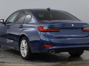 211 Bmw 330e Pro Comfort - Image 2