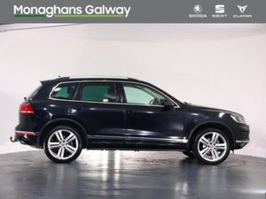 Volkswagen Touareg 5 SEAT COMM 3.0 TDI 262BHP V6 A - Image 2
