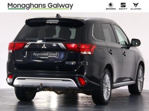 Mitsubishi Outlander 2.0 4H PHEV 200BHP  AUTO PLUG - Image 4