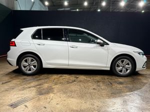 Volkswagen Golf ETSI ACTIVE - FACTORY ALLOYS - PAD - Image 3