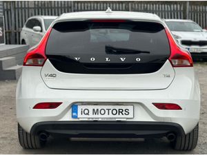 Volvo V40 T4 1.6L Petrol Automatic (8529) - Image 4