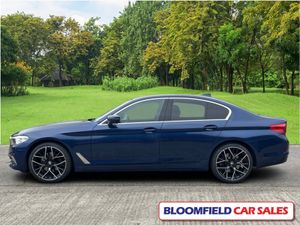 BMW 5-Series 520D 4DR AUTO // LOW MILEAGE, FULL HI - Image 4