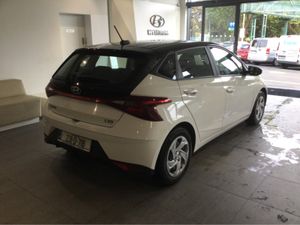Hyundai i20 CLASSIC Two Tone - 1 Owner - Warranty - Image 2