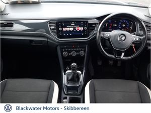 Volkswagen T-Roc 2.0TDI 150BHP SPORT WITH HEATED S - Image 3