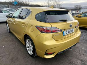 Lexus CT 1.8L Petrol-Hybrid Automatic  High spec L - Image 4
